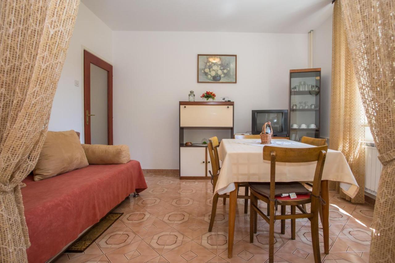 Garden View In For 2 - 4 Persons Apartman