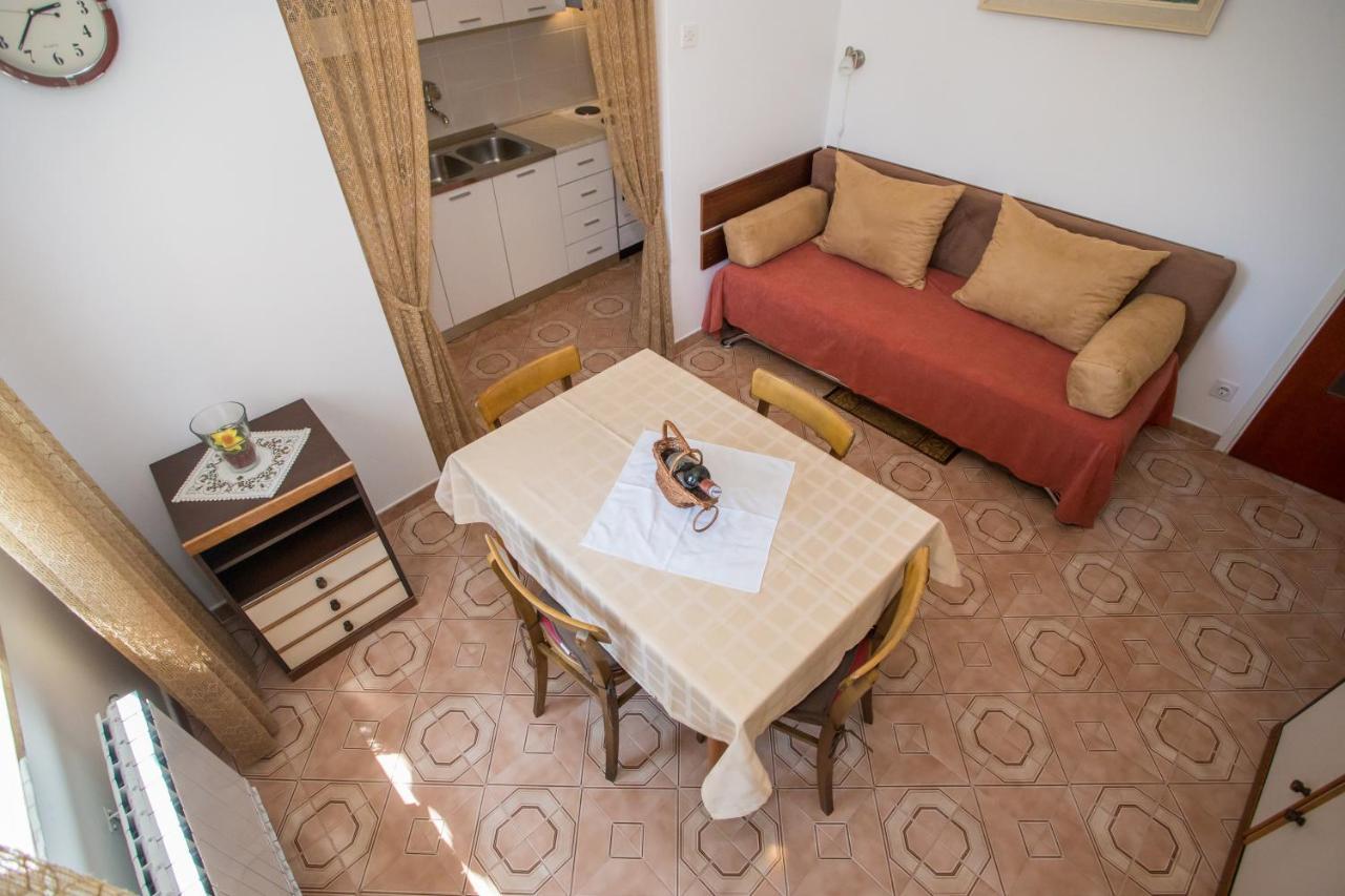 Garden View In For 2 - 4 Persons * Porec